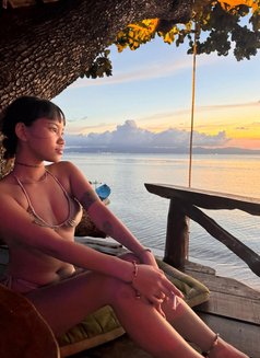 สีแดง - puta in Bangkok Photo 8 of 8