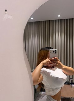 𝒜𝑀𝐸𝑅𝒜𝐻 | أميرة 🪬 - escort in Al Manama Photo 13 of 16