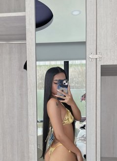 พลอย - puta in Pattaya Photo 2 of 6