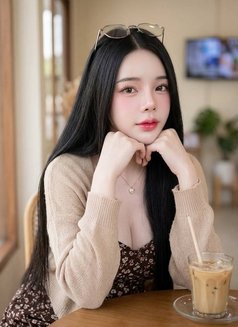 วิวี่ วีไอพี - puta in Taipei Photo 7 of 8