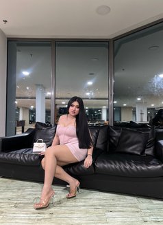 ลาตีน่า - masseuse in Al Juffair Photo 9 of 11
