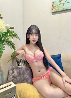 เบบี้ฟาริสซ่า - Transsexual escort in Bangkok Photo 3 of 5