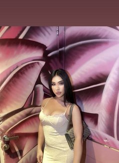 Cum for me Jennifer - Transsexual escort in Abu Dhabi Photo 7 of 8