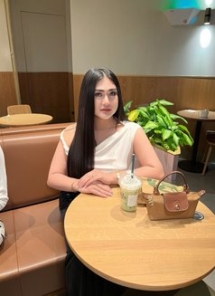 อามินา - Transsexual escort in Bangkok Photo 5 of 7