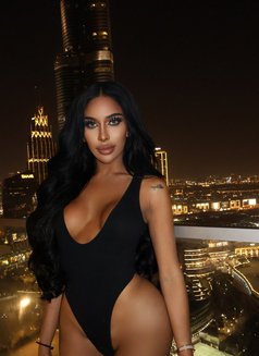 أميرة - Transsexual escort in Dubai Photo 29 of 30