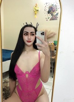 Jasmine top both Thailand - Acompañantes transexual in Dubai Photo 15 of 16