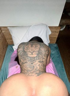 𝑽𝑰𝑷☆𝒎𝒂𝒔𝒔𝒂𝒈𝒆 𝑭𝒖𝒋𝒂𝒊𝒓𝒂𝒉 - Transsexual escort in Fujairah Photo 13 of 14