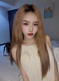 มิร่า - Transsexual escort in Jeddah Photo 3 of 19