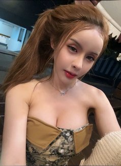 มิร่า - Transsexual escort in Jeddah Photo 19 of 19