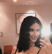 ฉันชอบควยใหญ่ - Transsexual escort in Jeddah