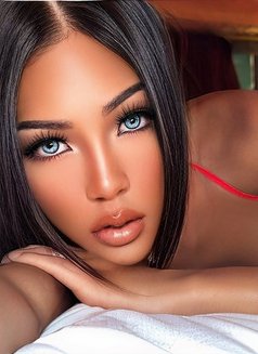 โซเฟีย - Transsexual dominatrix in Pattaya Photo 15 of 15