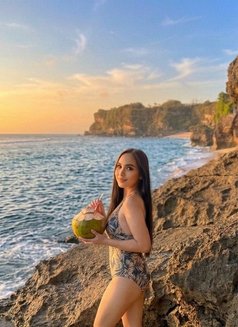 แอล - Transsexual escort in Bangkok Photo 8 of 8