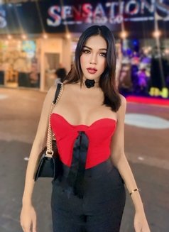ไฮดี้ - Transsexual dominatrix in Pattaya Photo 5 of 11