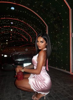 น้ําแข็งกระเจี๊ยวใหญ่ยอดดี - Transsexual escort in Riyadh Photo 27 of 30