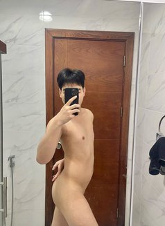 Tawan - Transsexual escort in Khobar Photo 10 of 13