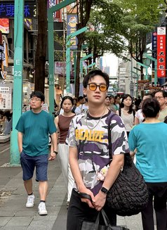 Earth.M - Male escort in Hong Kong Photo 7 of 8