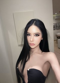 Sammy Big Dick - Male escort in Riyadh Photo 2 of 19