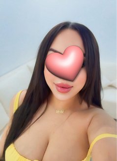 رنو🧚♀️ - puta in Riyadh Photo 4 of 5