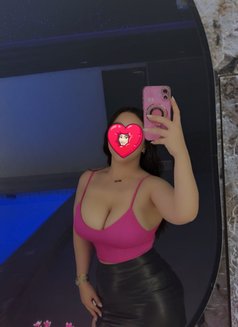رنو🧚♀️ - escort in Riyadh Photo 5 of 7