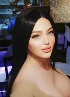 هيفاء CAM SHOW & SEX VIDEOS - Transsexual escort in Jeddah Photo 7 of 30