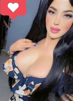 هيفاء CAM SHOW & SEX VIDEOS - Transsexual escort in Jeddah Photo 17 of 27