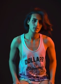 علاء - Acompañantes masculino in Dubai Photo 3 of 4