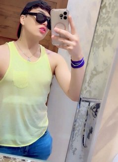 زياد - Male escort in Riyadh Photo 2 of 7