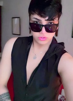 زياد - Male escort in Riyadh Photo 3 of 7