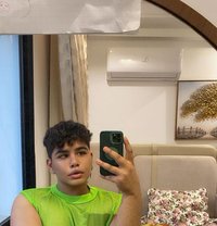 دلوعه - Male escort in Tunis