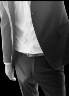 𝐇𝐎𝐑𝐍𝐈𝐂 𝐄𝐋𝐈𝐓𝐄𝐂𝐔𝐂𝐊 𝐁𝐔𝐋𝐋 - Male escort in Cairo Photo 9 of 10