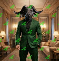 𝗖𝘂𝗰𝗸𝗼𝗹𝗱𝗶𝗻𝗴𝗕𝘂𝗹𝗹 - Male escort in Cairo