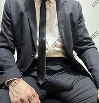 𝙇𝙐𝘾𝙄𝙀𝙉 - Male escort in Kuwait