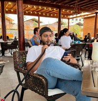 فحل - Male escort in Riyadh