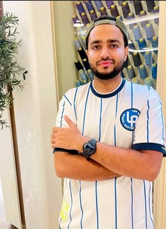 فحل - Male escort in Riyadh Photo 3 of 8