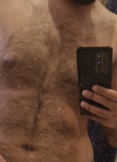فحل - Male escort in Riyadh Photo 8 of 8