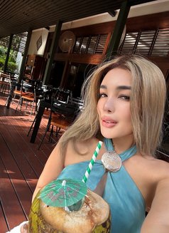 Russian/American young girl is arrived. - puta in Taichung Photo 8 of 8