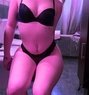 100% Authentic Masseuse and Anal 100% - Masajista in Limerick Photo 1 of 1