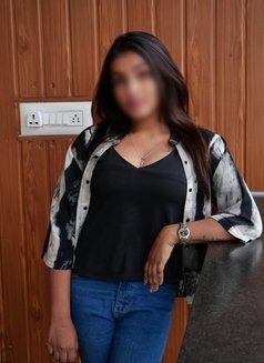 100% Genuine College Girl Riya Available - escort in Pune Photo 1 of 5