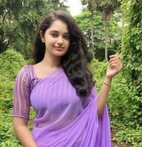 Direct cash to girl - escort in Bangalore Photo 1 of 2