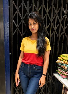 100% Genuine Service Pay Cash to Girl - escort in Hyderabad Photo 2 of 5