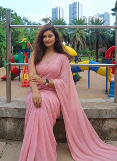 100%independent cam girl in Kolkata - puta in Kolkata Photo 1 of 1