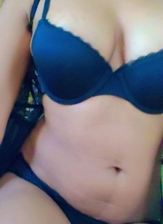 Findom Queen Awaits you.. Video-Phone - puta in Pune Photo 2 of 11