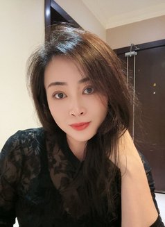 100% Professional massage - masseuse in Al Manama Photo 10 of 15