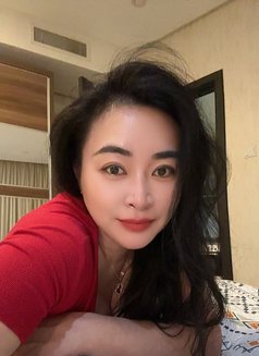 100% Professional massage - masseuse in Al Manama Photo 2 of 13