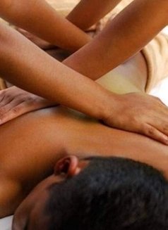 100% Real professional Massage - Masajista in Al Manama Photo 13 of 20