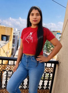 100 % Satisfaction With Romantic College - escort in Hyderabad Photo 3 of 4
