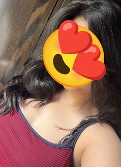 100% satisfie(cam show & Sex chat) meet, - puta in Chennai Photo 2 of 7