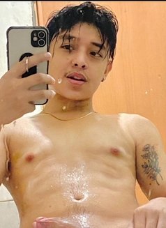 100% Straight handsome BigDick Pinoy - Acompañantes masculino in Khamis Mushayt Photo 4 of 4