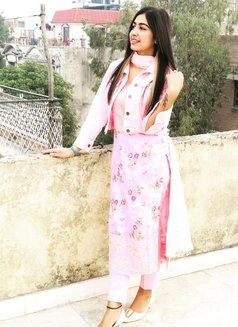 100% Trusted Premium Indian/russian Girl - puta in Pune Photo 10 of 14