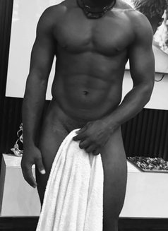 11 inches banana - Male escort in Accra Photo 5 of 5